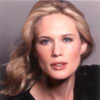 Stephanie March