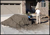 Bulk delivery of mulch