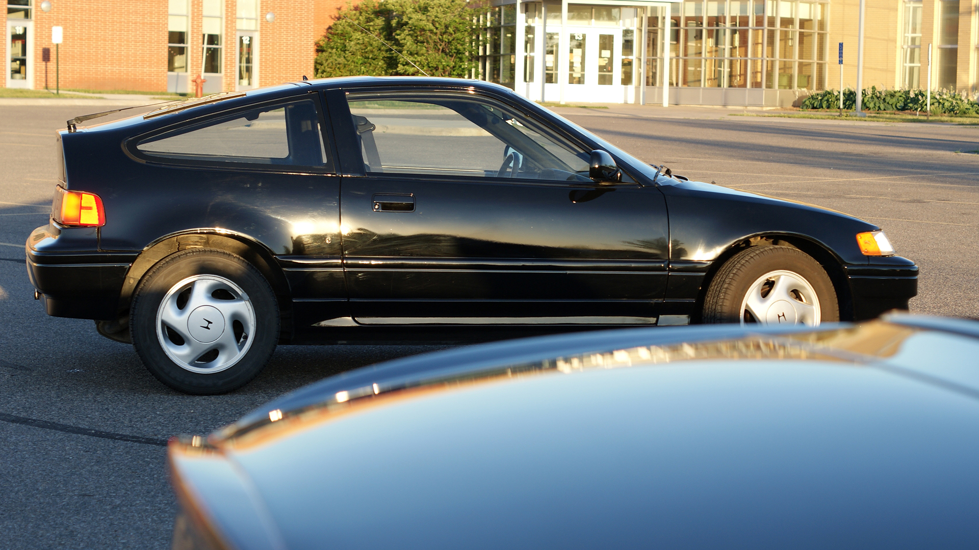 2005 Honda S2000 and 1989 Honda CRX Si