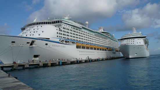 Two ships at Conzumel