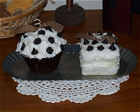 Chocolate Chip Cupcake & Cake